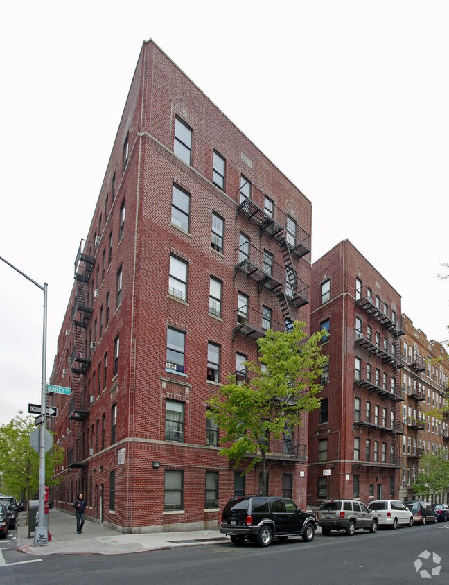 Foto del edificio - 200-206 Marcy Place
