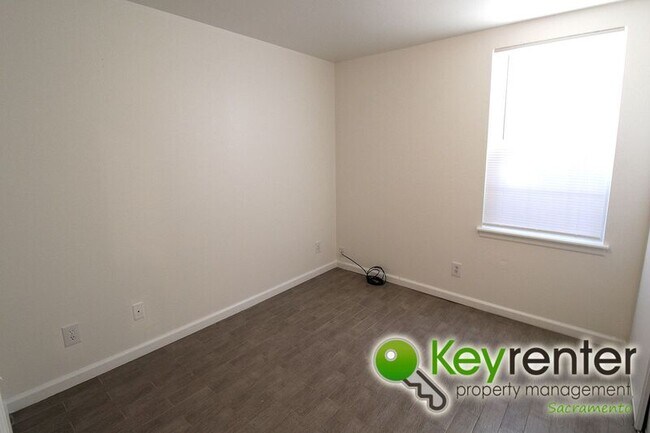 Foto del edificio - 3220 2nd Ave