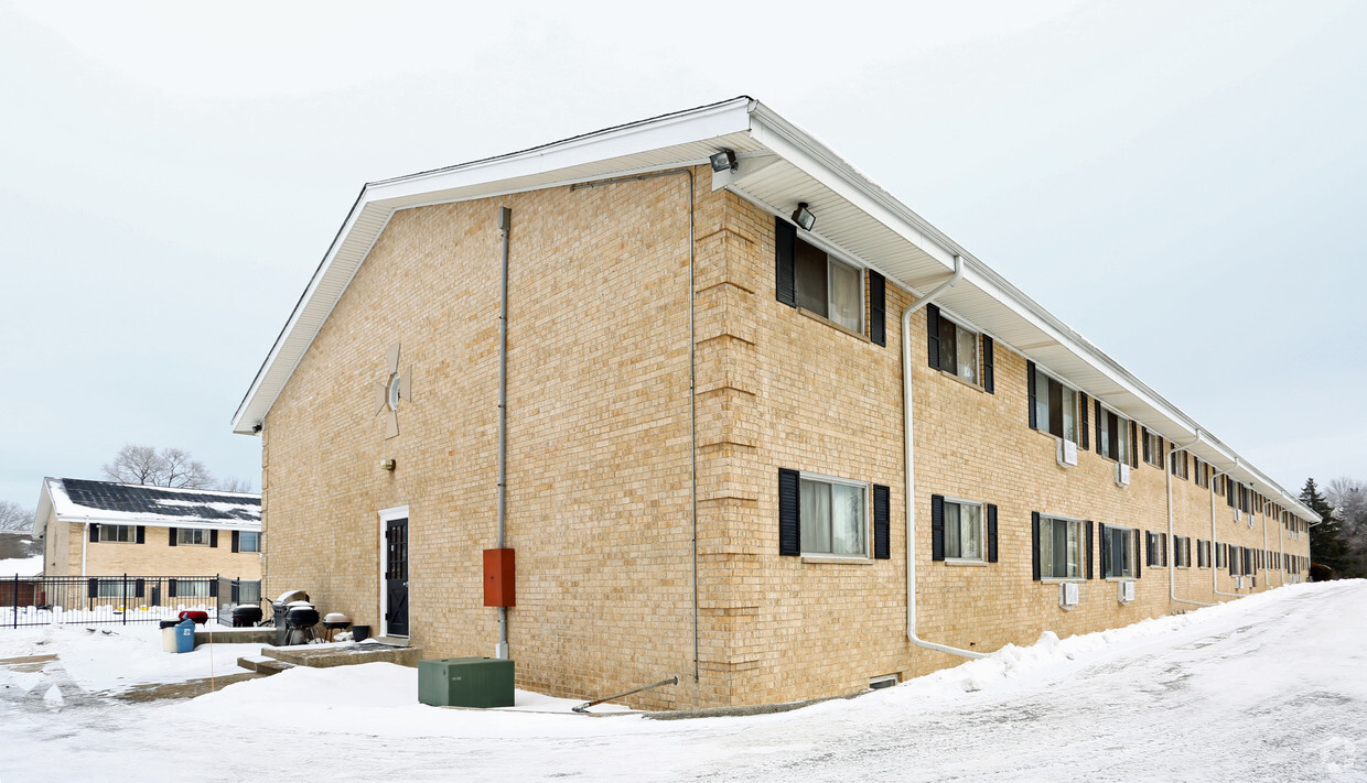 Building Photo - Presidential Court Apartments