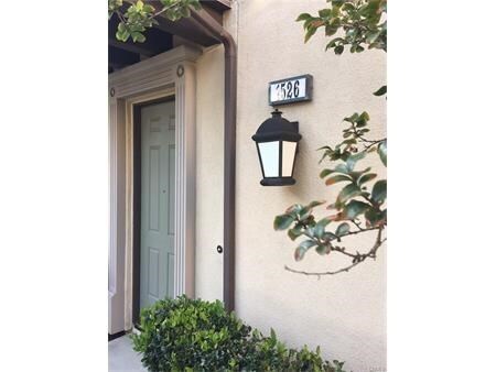 Building Photo - 1526 Valencia Ave