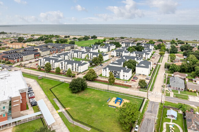 Aerial - Patriot Cove (FKA Cove at NOLA)