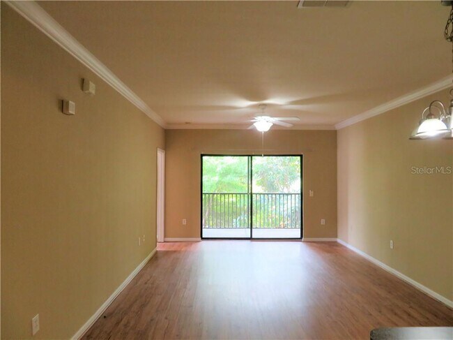 Building Photo - 2250 Portofino Pl