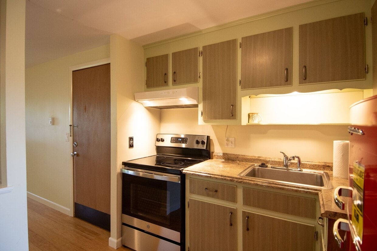 Primary Photo - One Bedroom condo in Northampton