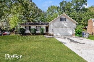 Building Photo - 2215 Pup Run