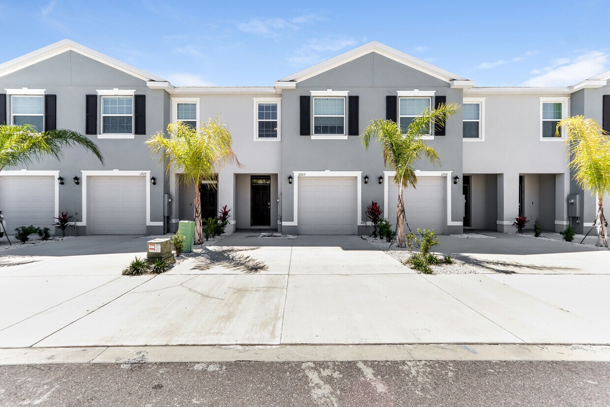 Foto principal - 11923 Stoneport Pl