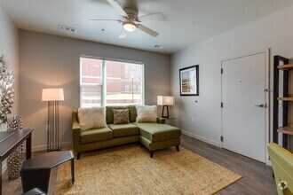 1BR, 1BA - 680SF - New Page West Apartments