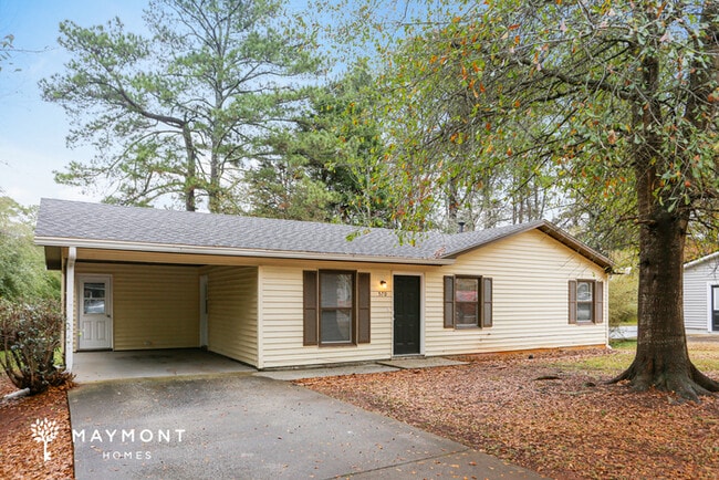 Building Photo - 570 Lakeridge Cir SE