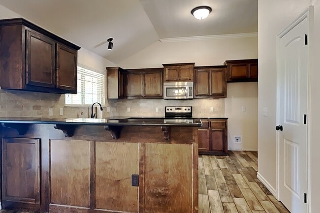Building Photo - 12505 Edison Dr