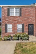 Building Photo - 2561 MacKenzie Ln