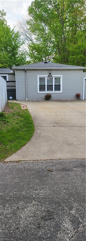 Primary Photo - 505.5 Robinson Ave