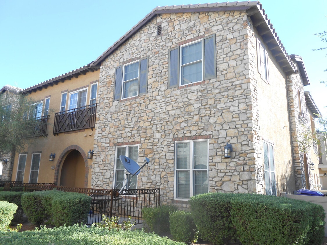 2784 S Pewter Dr, Gilbert, AZ 85295 Townhome Rentals in Gilbert AZ