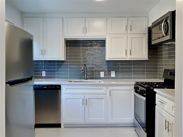 Foto del edificio - 4923 Newmore Ave
