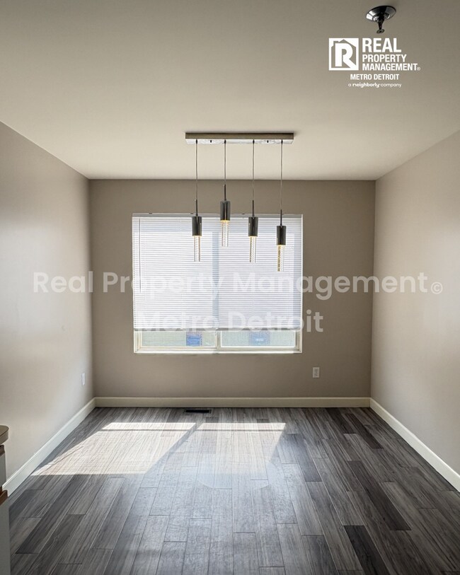 Foto del edificio - 23322 Poplar Dr