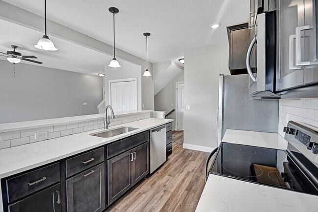 Foto del edificio - 1202 Heather Dr