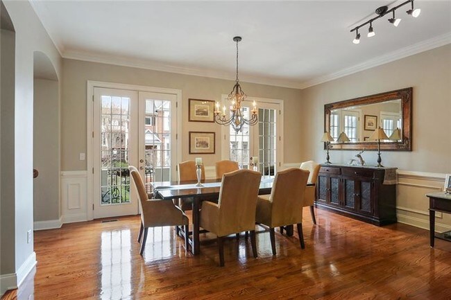 Foto del edificio - 5875 Riverstone Cir