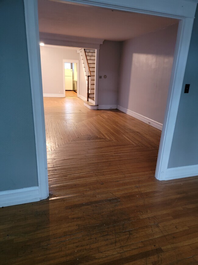 Building Photo - 420 N 22nd St