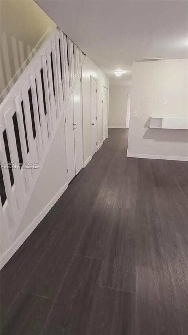 Building Photo - 111 SW 113th Ave