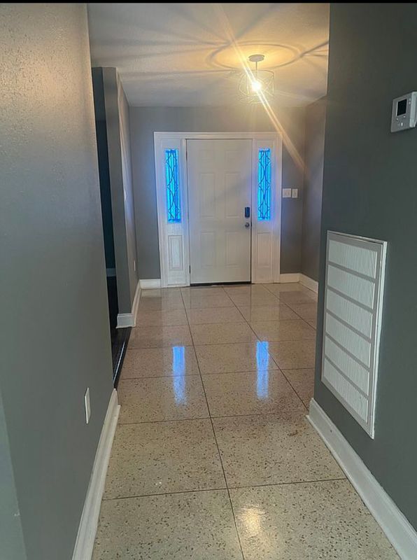 Foto del edificio - 6636 Foch Rd