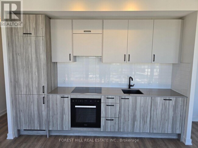 Building Photo - 5 Quarrington Ln