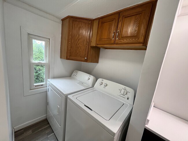 Foto del edificio - 4408 Sanford Ct