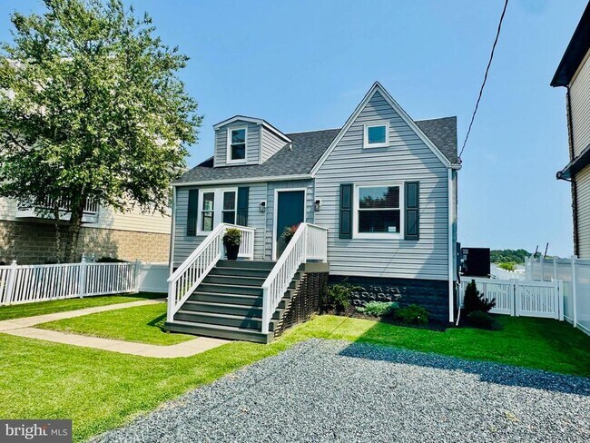 Foto del edificio - 9135 Cuckold Point Rd