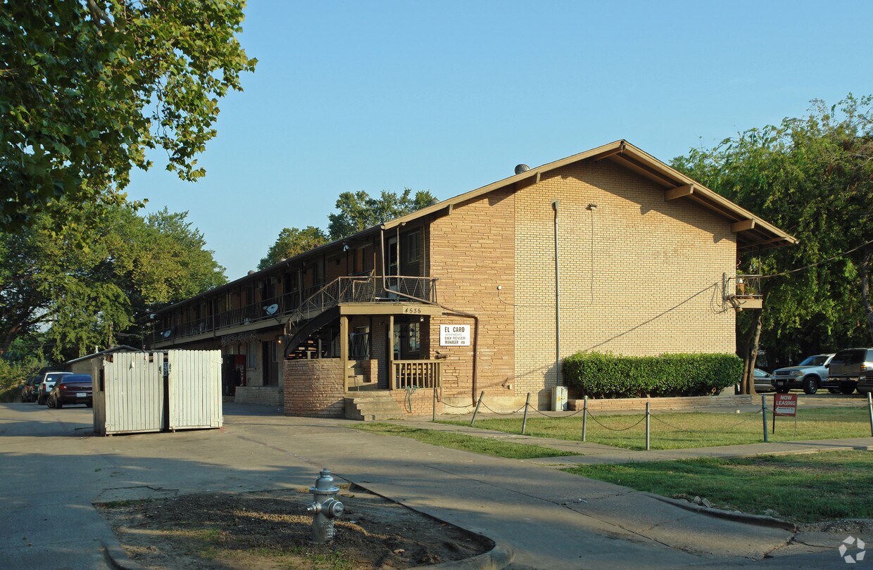 Foto del edificio - El Caro