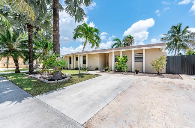 Foto del edificio - 29413 SW 144th Ct