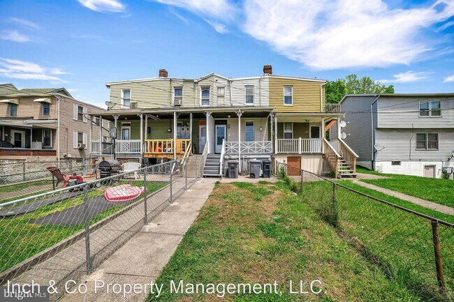 Foto del edificio - 4 br, 1 bath House - 554 S 2nd St