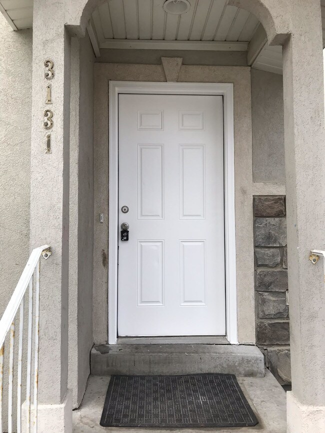 Front Door - 3131 W Davencourt Loop