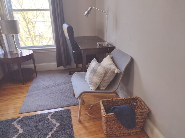 Habitación grande - 6 Boston Ave