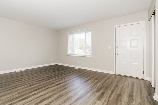 Foto del edificio - 10038 Windswept Ln