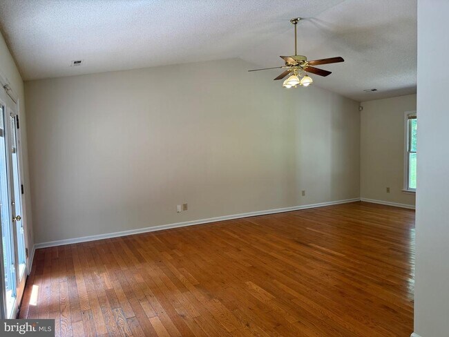Foto del edificio - 2930 Patriot Ln