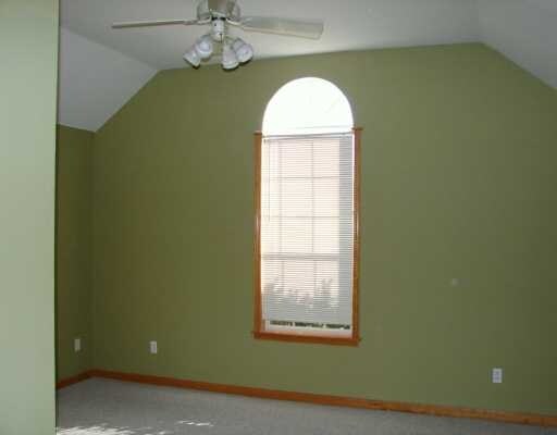  - 1502 S Vintage Ln