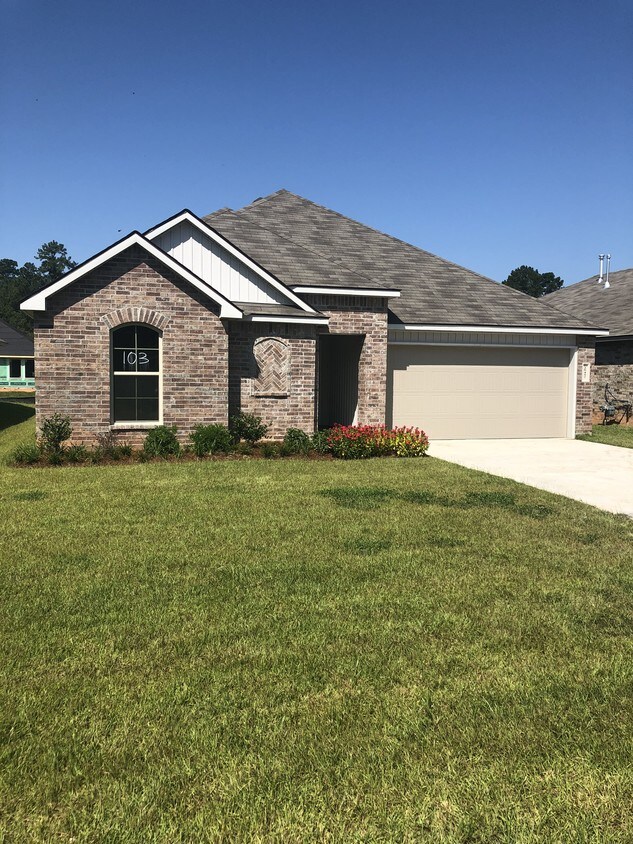 28457 Evangeline Ln, Albany, LA 70711 House for Rent in Albany, LA