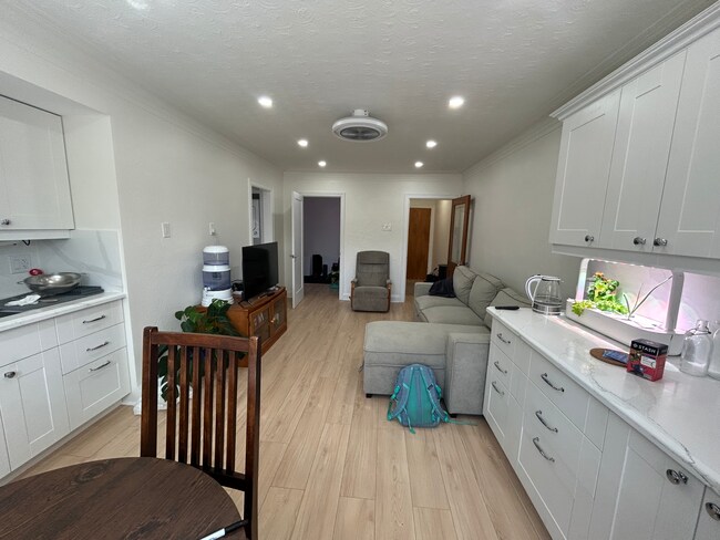 Photo du bâtiment - 870 Millwood Rd