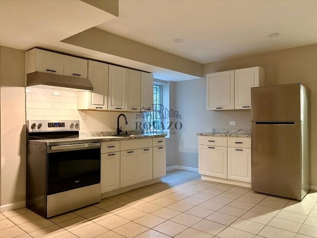 Building Photo - 169-171-171 Osborne Terrace