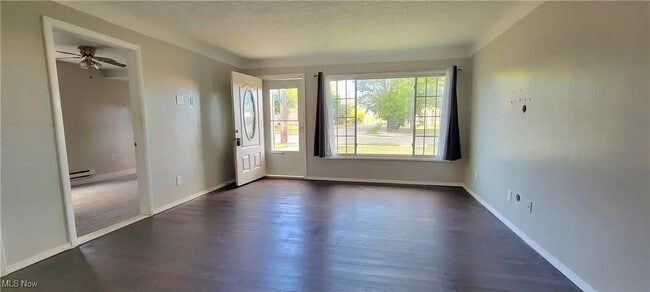 Foto del edificio - 3922 W 143rd St