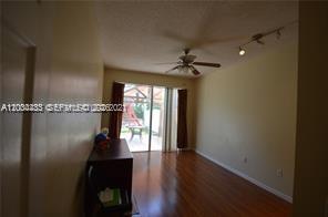 Foto del edificio - 15590 NW 12th Ct