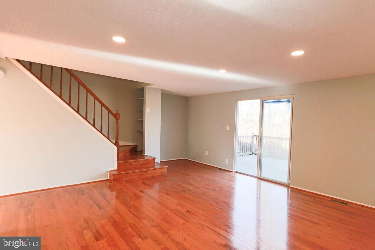 Foto principal - 3804 Bonnybridge Pl