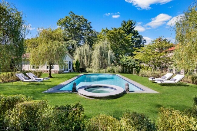 Building Photo - 328 Beaufort Ave