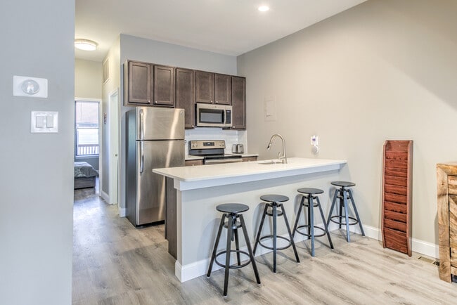 Building Photo - 3639 McRee Ave