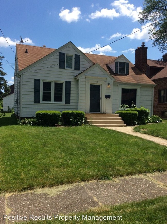 Building Photo - 3 br, 1 bath House - 311 N Rockford Ave