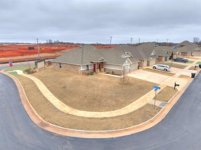 Building Photo - Charming Corner Lot Home with Spacious Living and Modern Kitchen