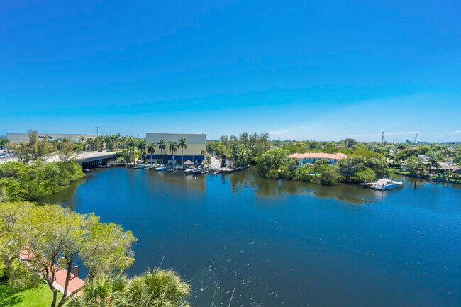 Building Photo - 22 Royal Palm Way
