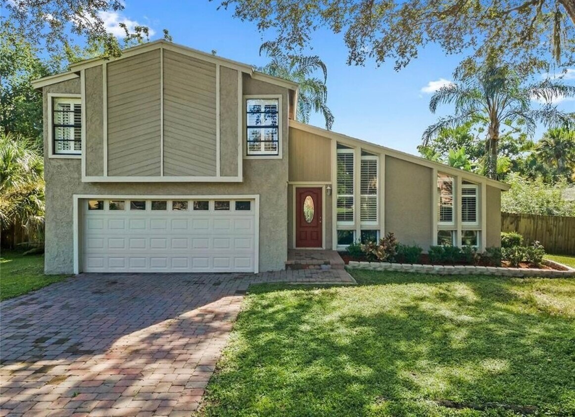 Foto principal - 5623 Spring Run Ave