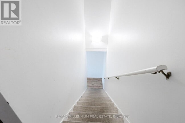 Building Photo - 53 Taunton Rd E