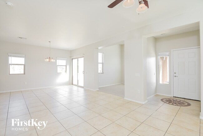 Building Photo - 5777 S Ladyslipper Pl