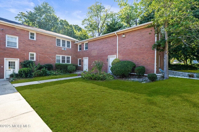 Building Photo - 364 Westwood Ave