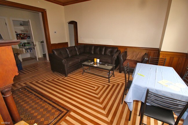 Building Photo - 5 br, 2 bath  - 401 Lawrence St Apt 1 #1