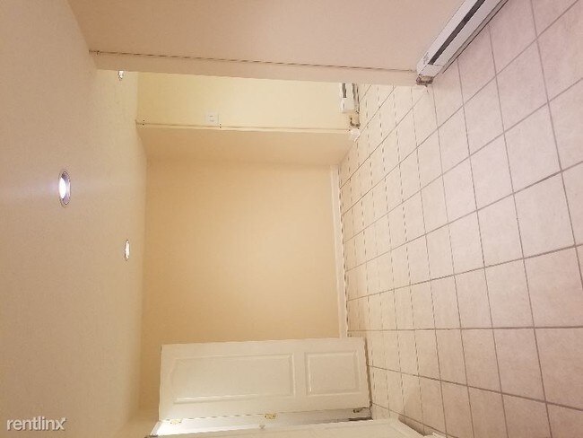 Building Photo - 1 br, 1 bath Apartment - 106 sparks st